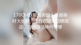  乖乖的大奶少女给大哥撸起大鸡巴挨草，无套插入骚穴，配合小哥多体位蹂躏抽插