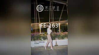 医院女厕跟踪拍摄白衣黑裤美女⭐肉肉的鲍鱼真粉嫩