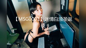 5个嫩妹小姐姐，挑一个来操，其他旁边观战，撩起衣服看美乳，细腰大长腿，骑乘位爆草小骚逼