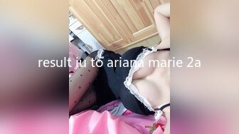 女流氓呀极品高颜值超大巨乳妹子自慰扣逼诱惑，撩起衣服露奶子舔奶头掰穴扣逼