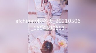 商场女厕全景偷拍几个高颜值美女嘘嘘 (4)